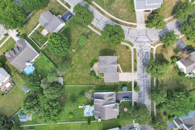 101 Barry Knoll Drive, Pataskala, OH 43062