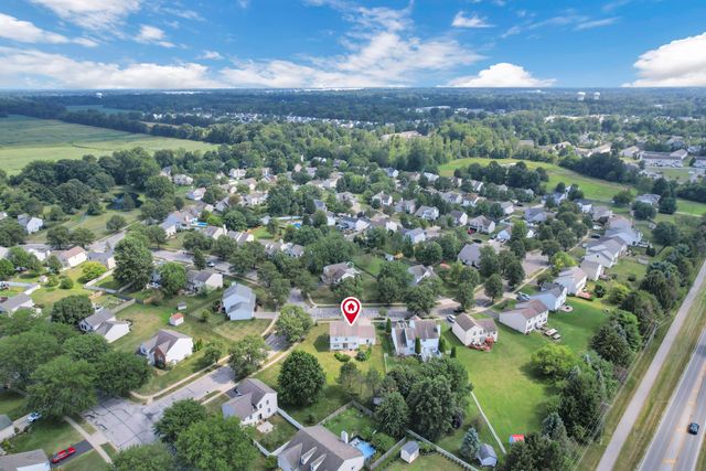 101 Barry Knoll Drive, Pataskala, OH 43062