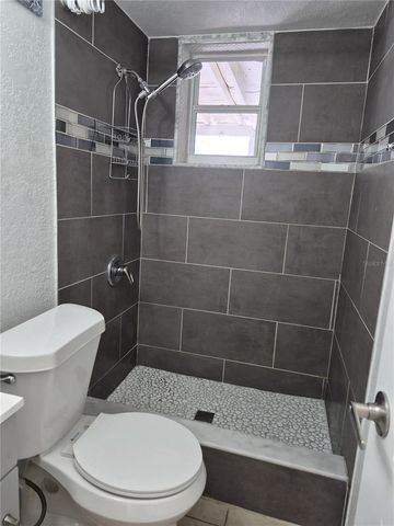 2411 S RAMONA CIRCLE, Tampa, FL 33612