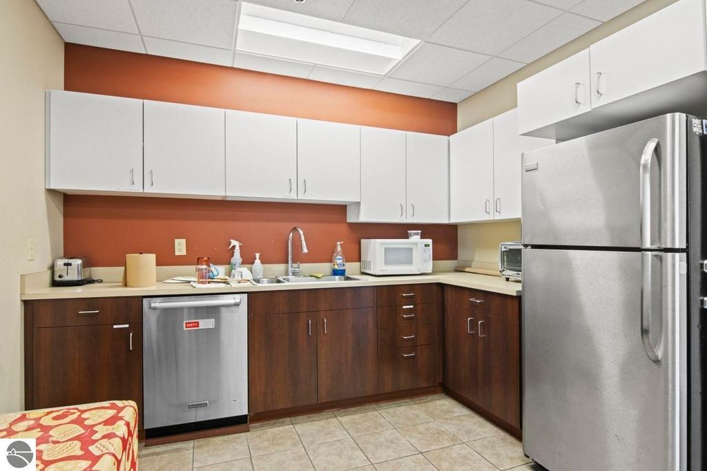 Image 18 of property listing at 1610 Barlow Street # 109, Traverse City, MI 49686