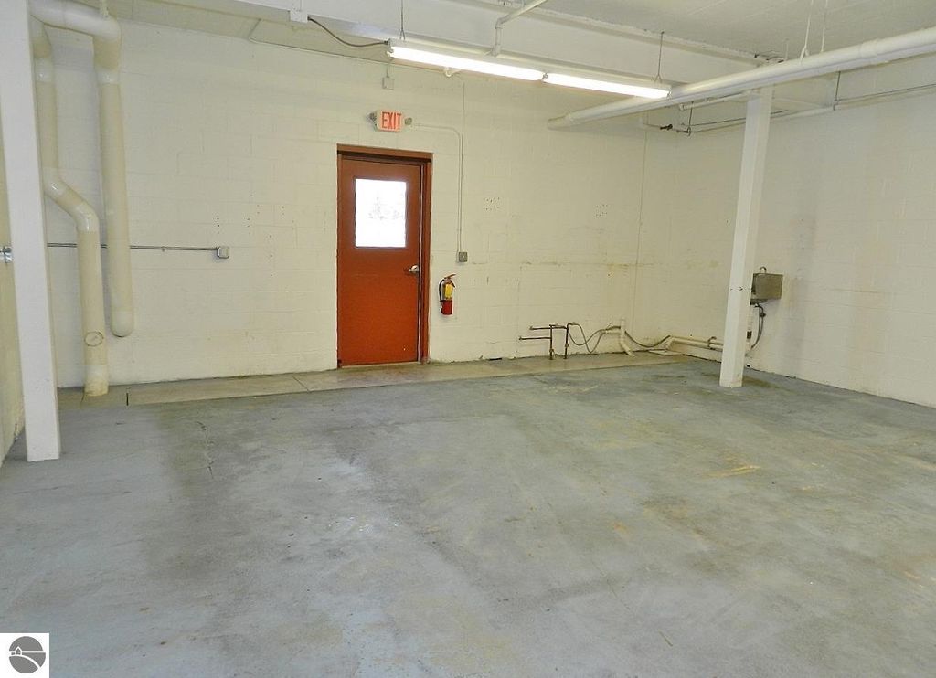 Image 21 of property listing at 1610 Barlow Street # 109, Traverse City, MI 49686