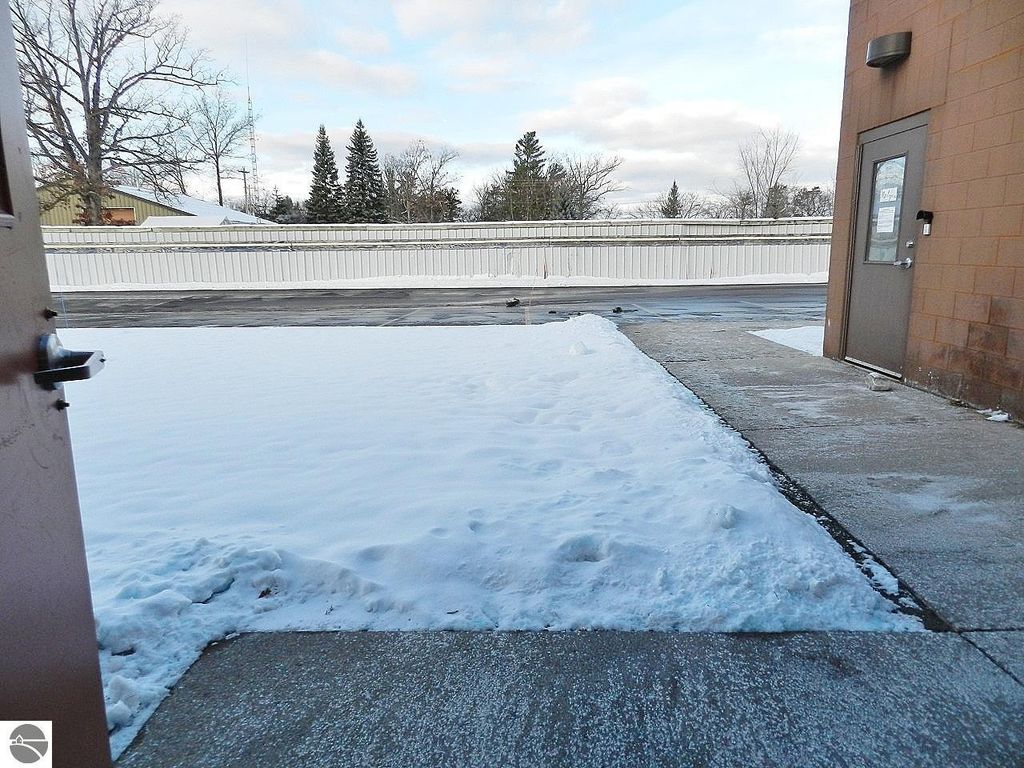 Image 22 of property listing at 1610 Barlow Street # 109, Traverse City, MI 49686