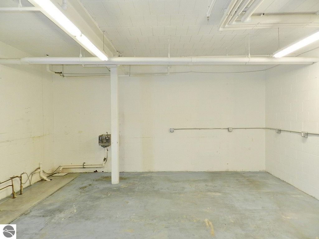 Image 29 of property listing at 1610 Barlow Street # 109, Traverse City, MI 49686