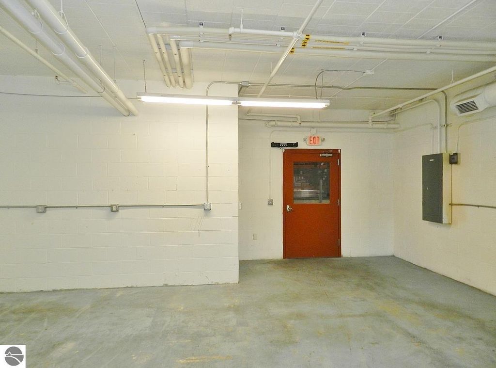 Image 31 of property listing at 1610 Barlow Street # 109, Traverse City, MI 49686