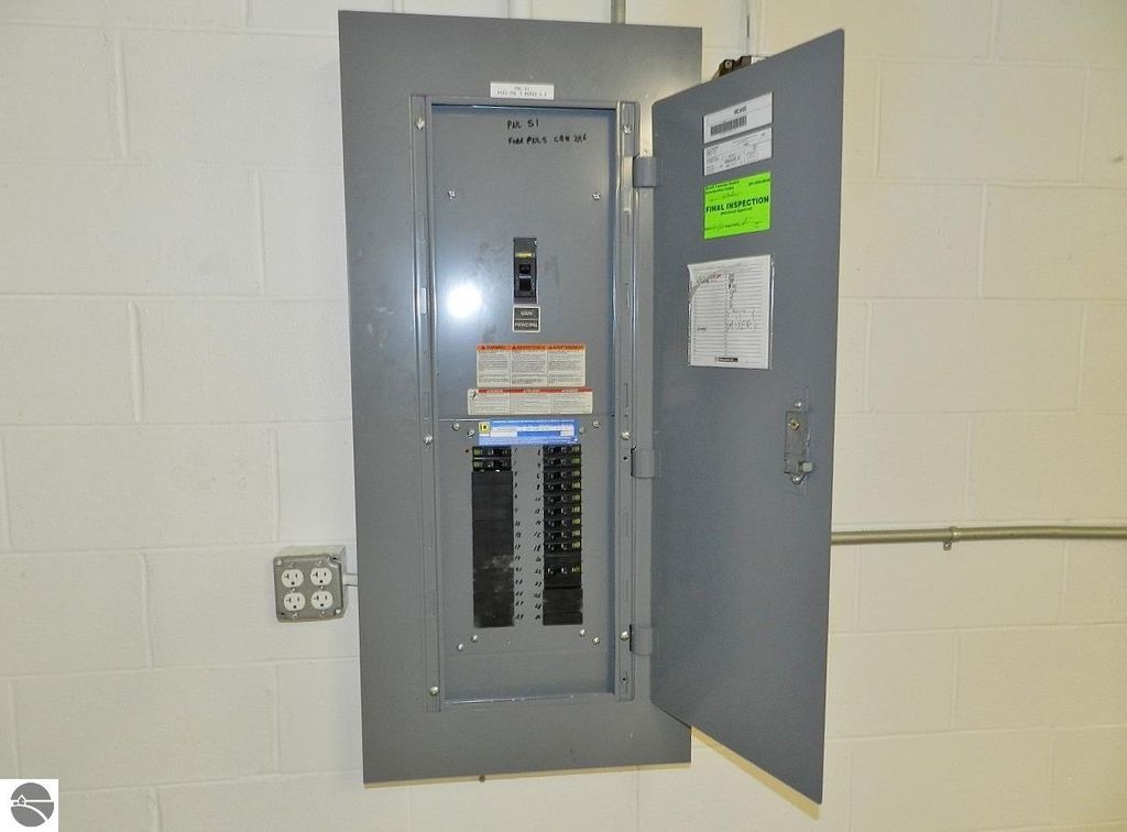 Image 35 of property listing at 1610 Barlow Street # 109, Traverse City, MI 49686