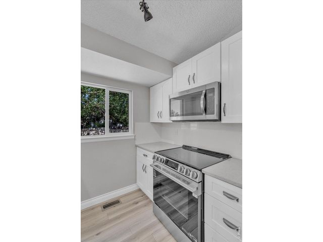 2058 Sumac St, Longmont, CO 80501