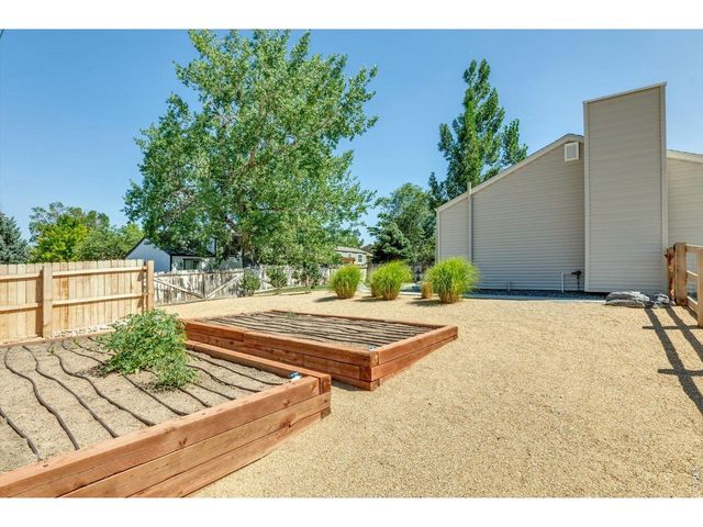 2058 Sumac St, Longmont, CO 80501