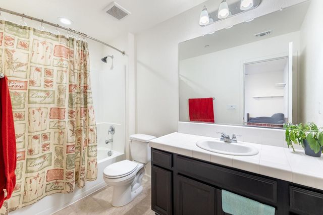 1163 Twinberry St, Plumas Lake, CA 95961