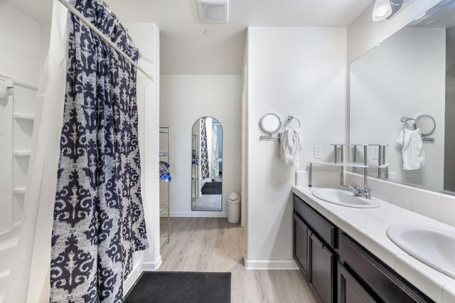 1163 Twinberry St, Plumas Lake, CA 95961