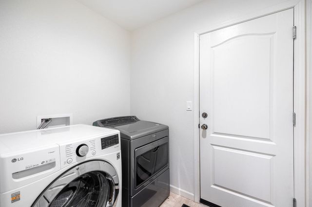 1163 Twinberry St, Plumas Lake, CA 95961