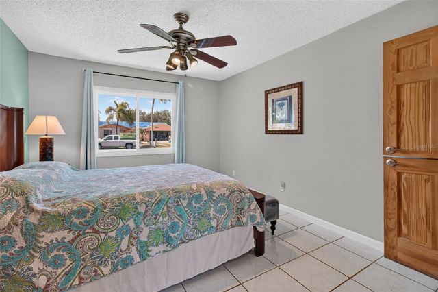 8153 CANDLEWOODE DRIVE, Largo, FL 33773