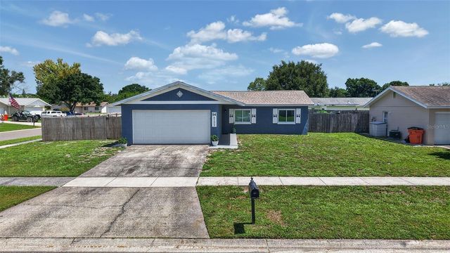 8153 CANDLEWOODE DRIVE, Largo, FL 33773