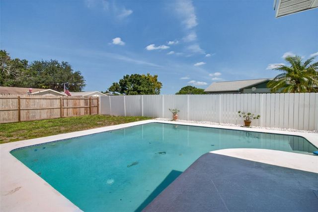 8153 CANDLEWOODE DRIVE, Largo, FL 33773