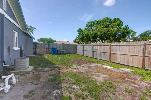 8153 CANDLEWOODE DRIVE, Largo, FL 33773