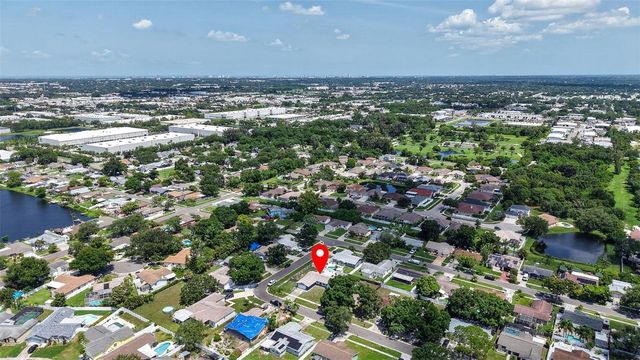 8153 CANDLEWOODE DRIVE, Largo, FL 33773