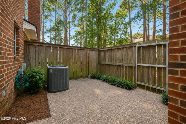 41 Upton Ct Drive, Greenville, NC 27858