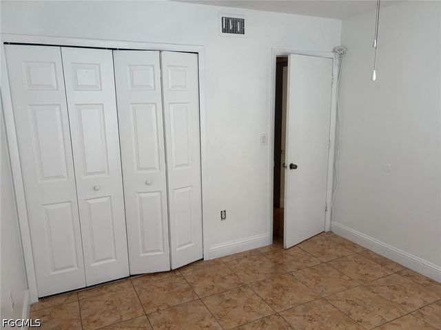 2700 PARK WINDSOR DR 713, Fort Myers, FL 33901