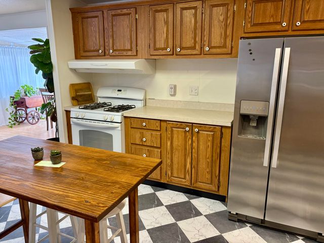 314 N Albert Avenue 62, Exeter, CA 93221