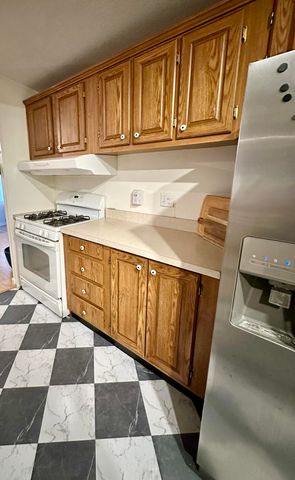 314 N Albert Avenue 62, Exeter, CA 93221