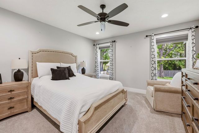 733 N Fox Hill Circle, Nixa, MO 65714