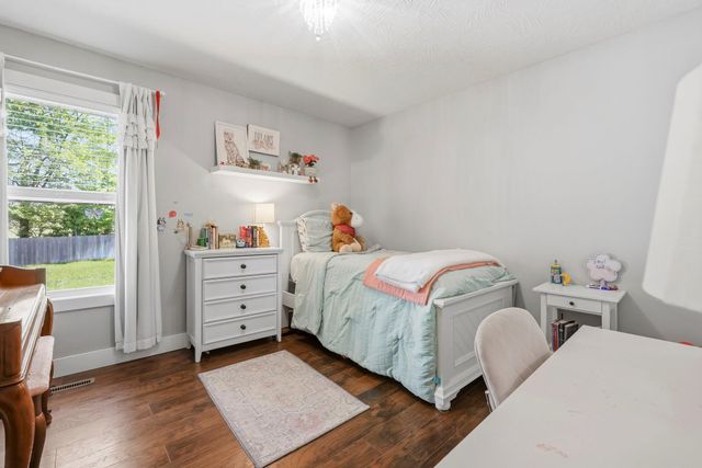 733 N Fox Hill Circle, Nixa, MO 65714