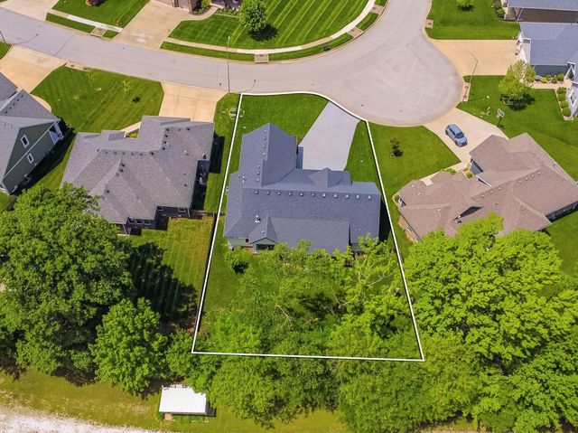 733 N Fox Hill Circle, Nixa, MO 65714
