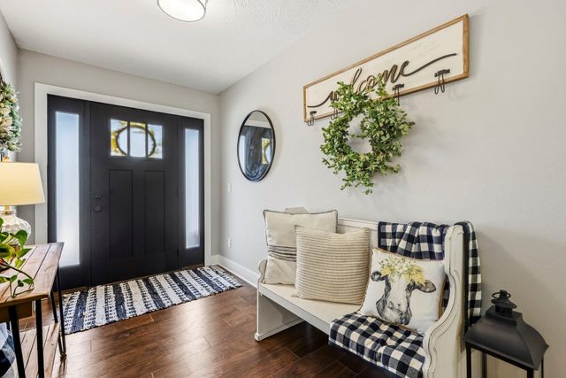 733 N Fox Hill Circle, Nixa, MO 65714