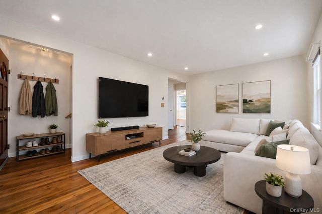 126 New York Avenue, West Hempstead, NY 11552