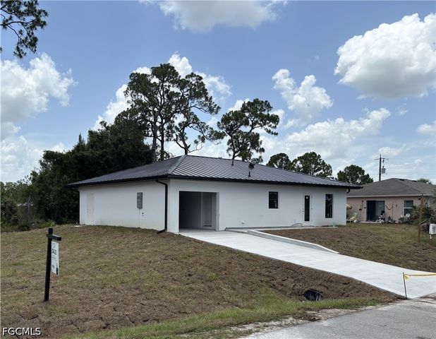 11518 Pioneer ST, Punta Gorda, FL 33955