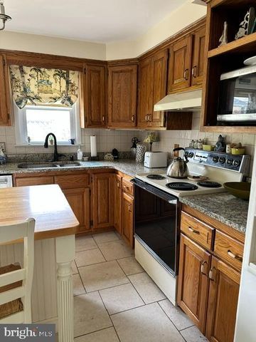 311 POTOMAC RD, Wilmington, DE 19803