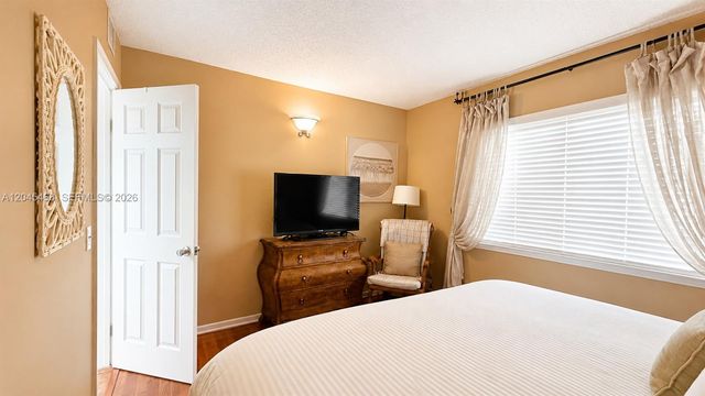 1151 SW 128th Terrace 206D, Pembroke Pines, FL 33027