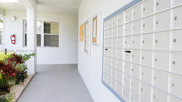 1151 SW 128th Terrace 206D, Pembroke Pines, FL 33027