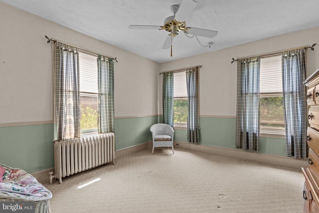 1218 ALLENGROVE STREET, Philadelphia, PA 19124