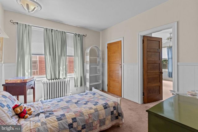 1218 ALLENGROVE STREET, Philadelphia, PA 19124