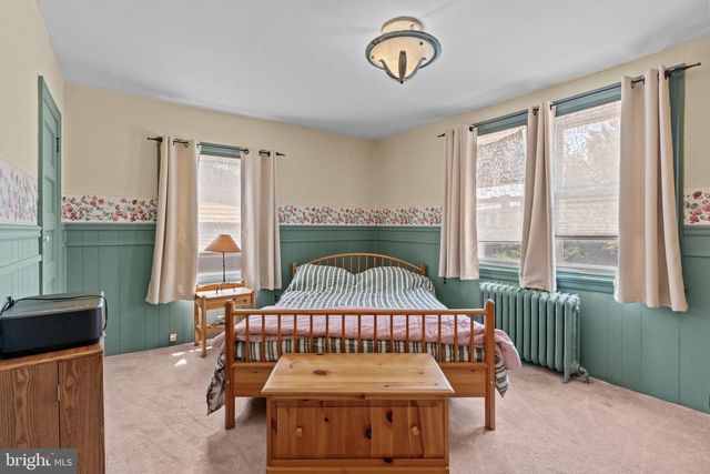 1218 ALLENGROVE STREET, Philadelphia, PA 19124