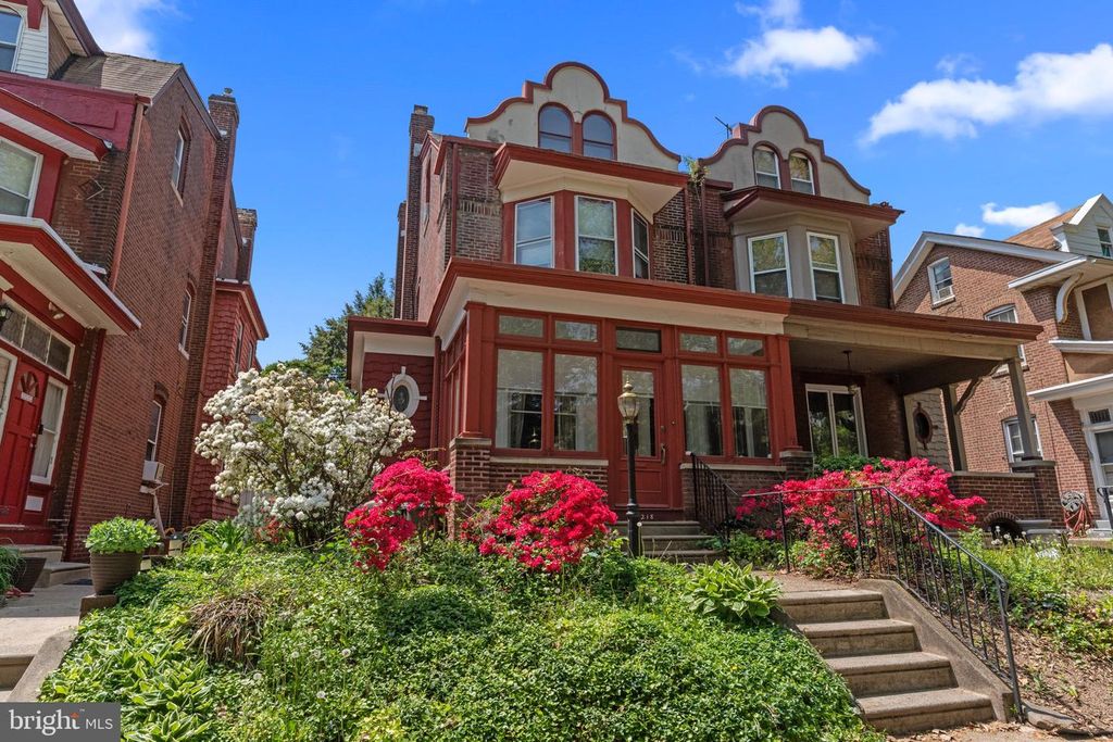 1218 ALLENGROVE STREET, Philadelphia, PA 19124