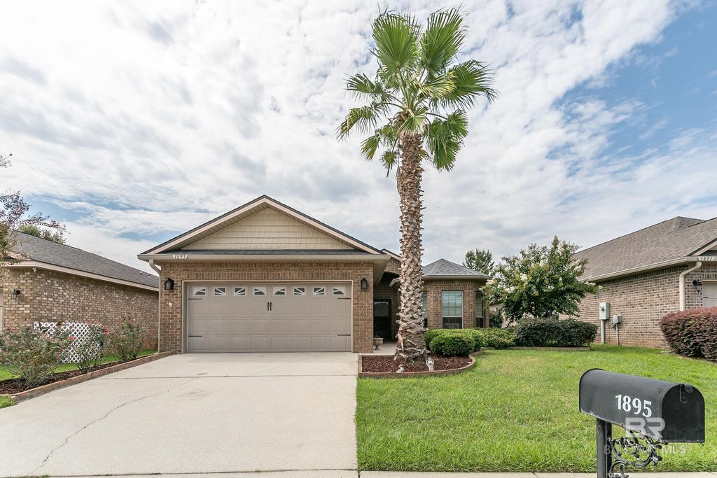 1895 Arcadia Drive, Foley, AL 36535