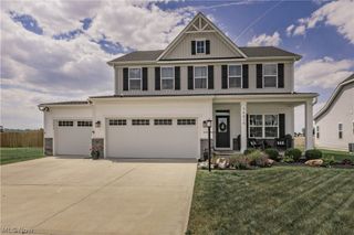 36615 Gladstone Mill Drive, North Ridgeville, OH 44039