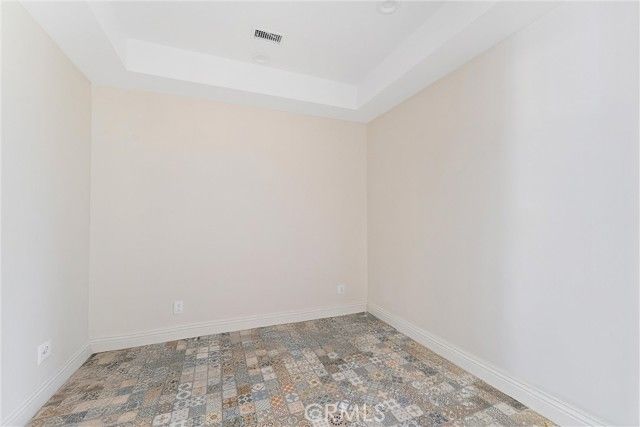 17190 Small Canyon Ln, Riverside, CA 92506