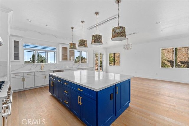 17190 Small Canyon Ln, Riverside, CA 92506