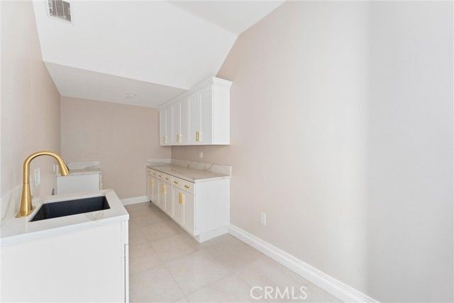 17190 Small Canyon Ln, Riverside, CA 92506