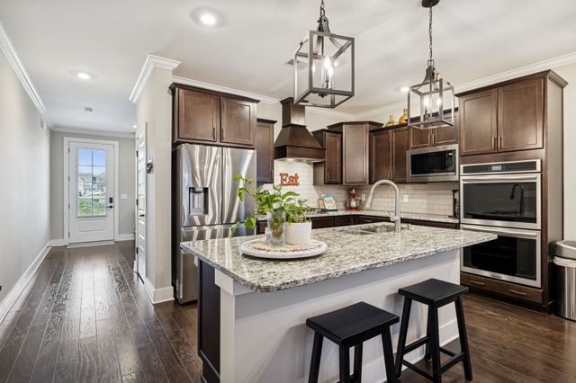 734 Omaha Dr, Gallatin, TN 37066