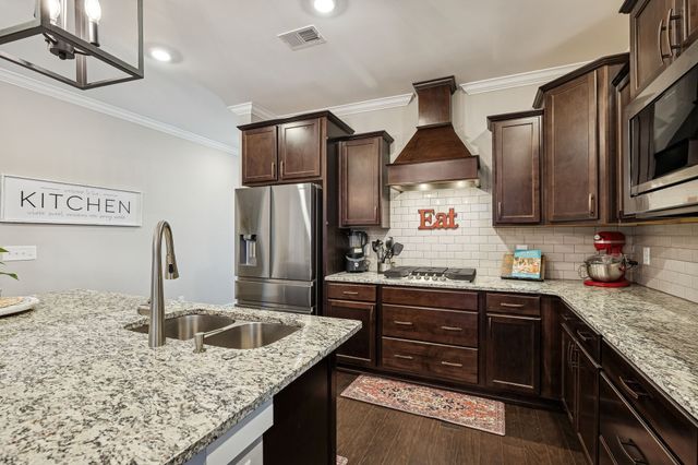 734 Omaha Dr, Gallatin, TN 37066