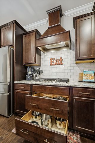 734 Omaha Dr, Gallatin, TN 37066