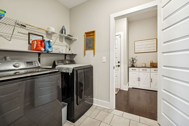 734 Omaha Dr, Gallatin, TN 37066