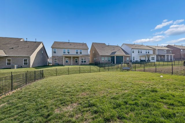 734 Omaha Dr, Gallatin, TN 37066