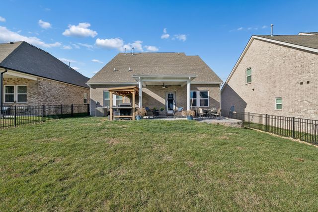 734 Omaha Dr, Gallatin, TN 37066