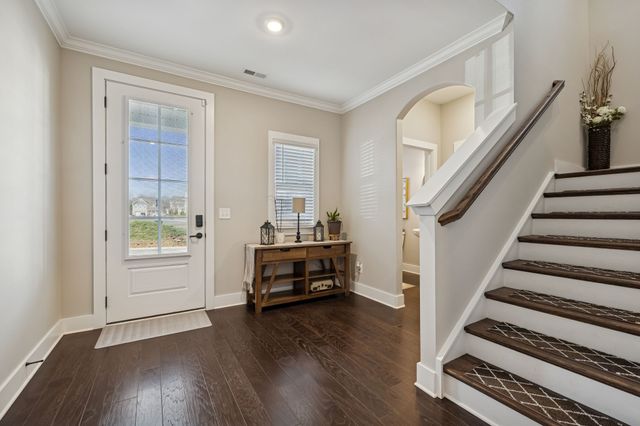 734 Omaha Dr, Gallatin, TN 37066