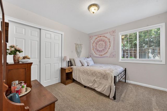 2419 Laurelwood Ct, Rocklin, CA 95677