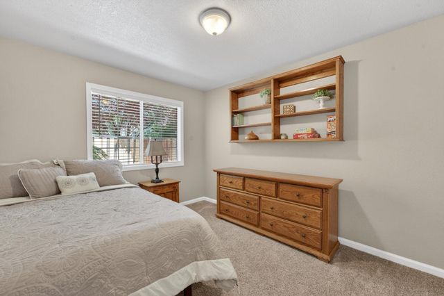 2419 Laurelwood Ct, Rocklin, CA 95677